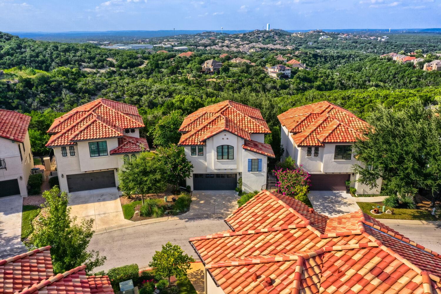 215 Honey Creek CT, Austin, TX 78738