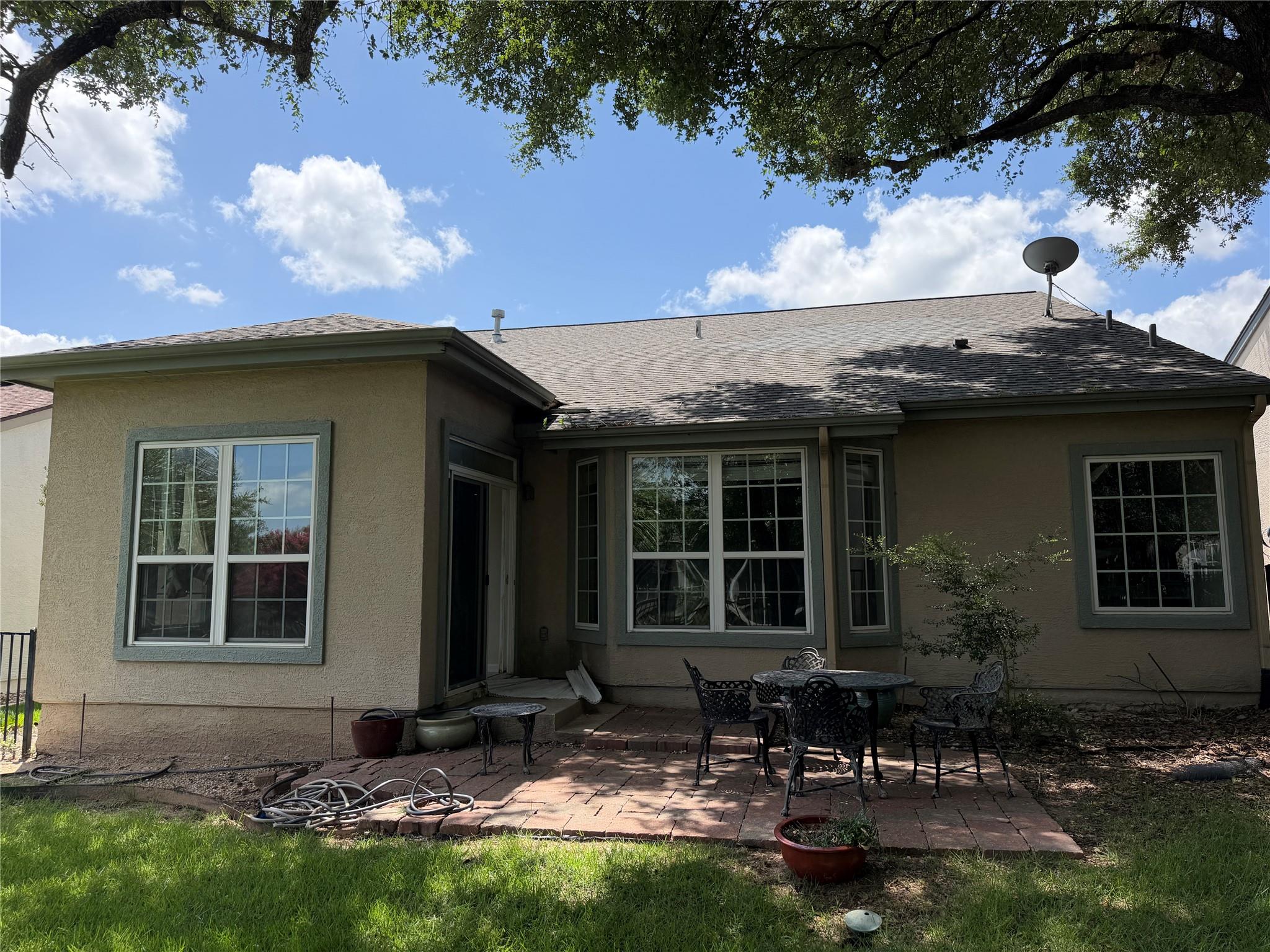 311 Deer Meadow CIR, Georgetown, TX 78633