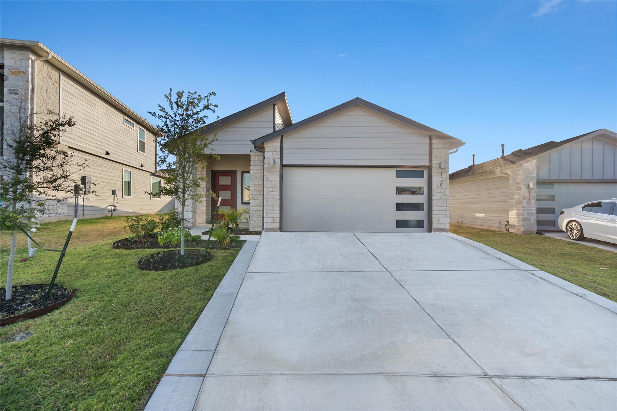 120 Scarborough Way, San Marcos, TX 78666