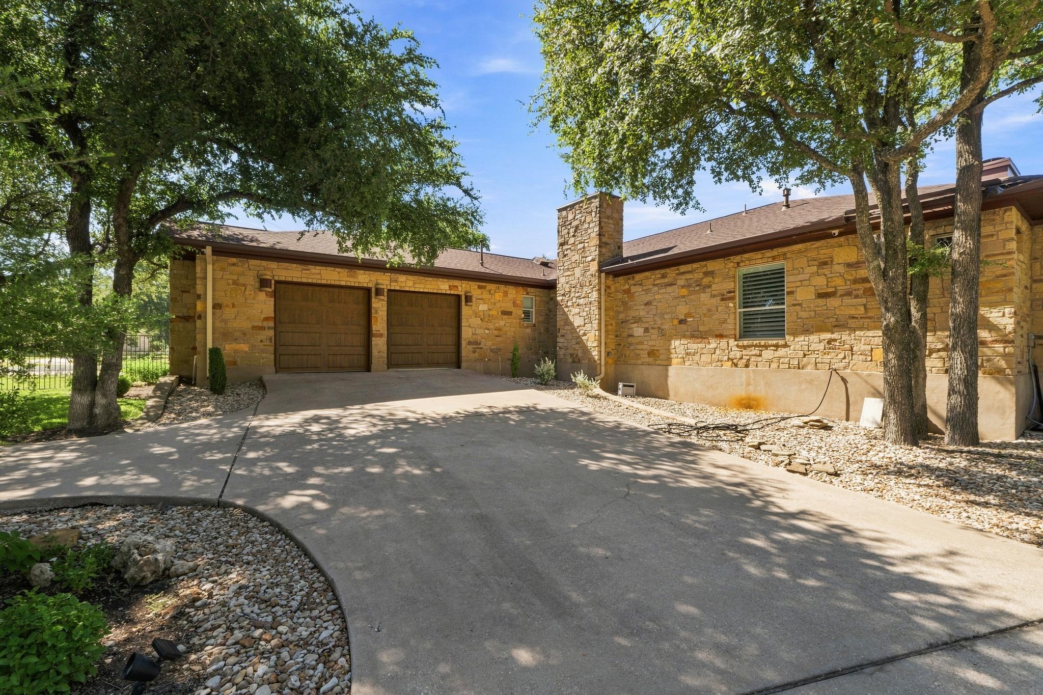 2308 Walsh DR, Round Rock, TX 78681