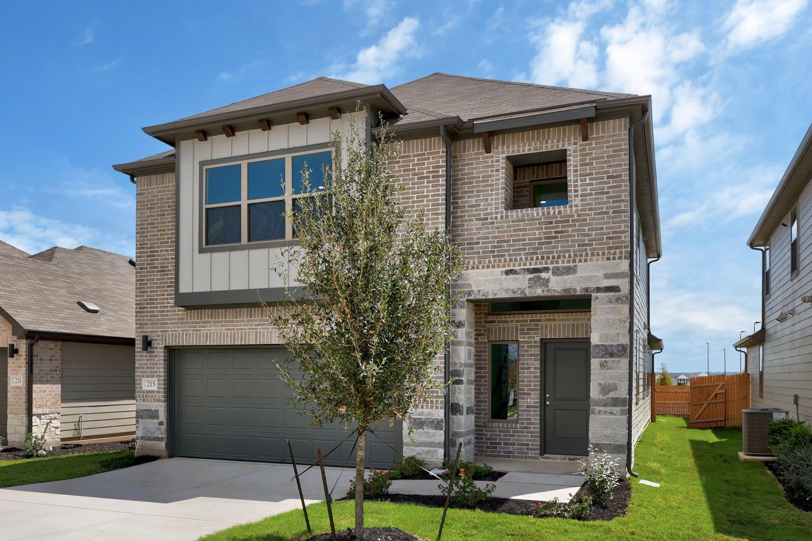 215 Hornet ST, Elgin, TX 78621