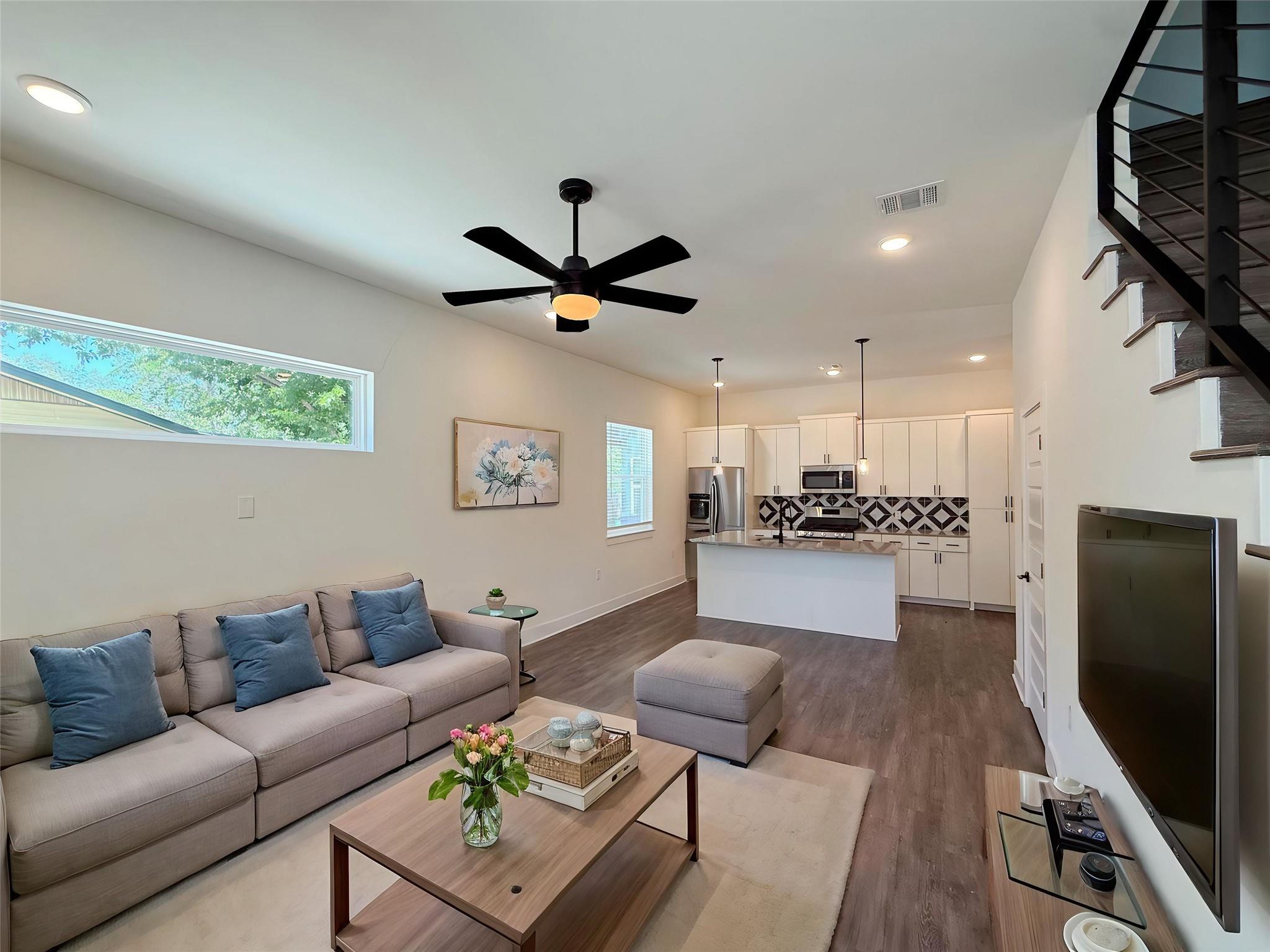 1212 Lily TER #1, Austin, TX 78741