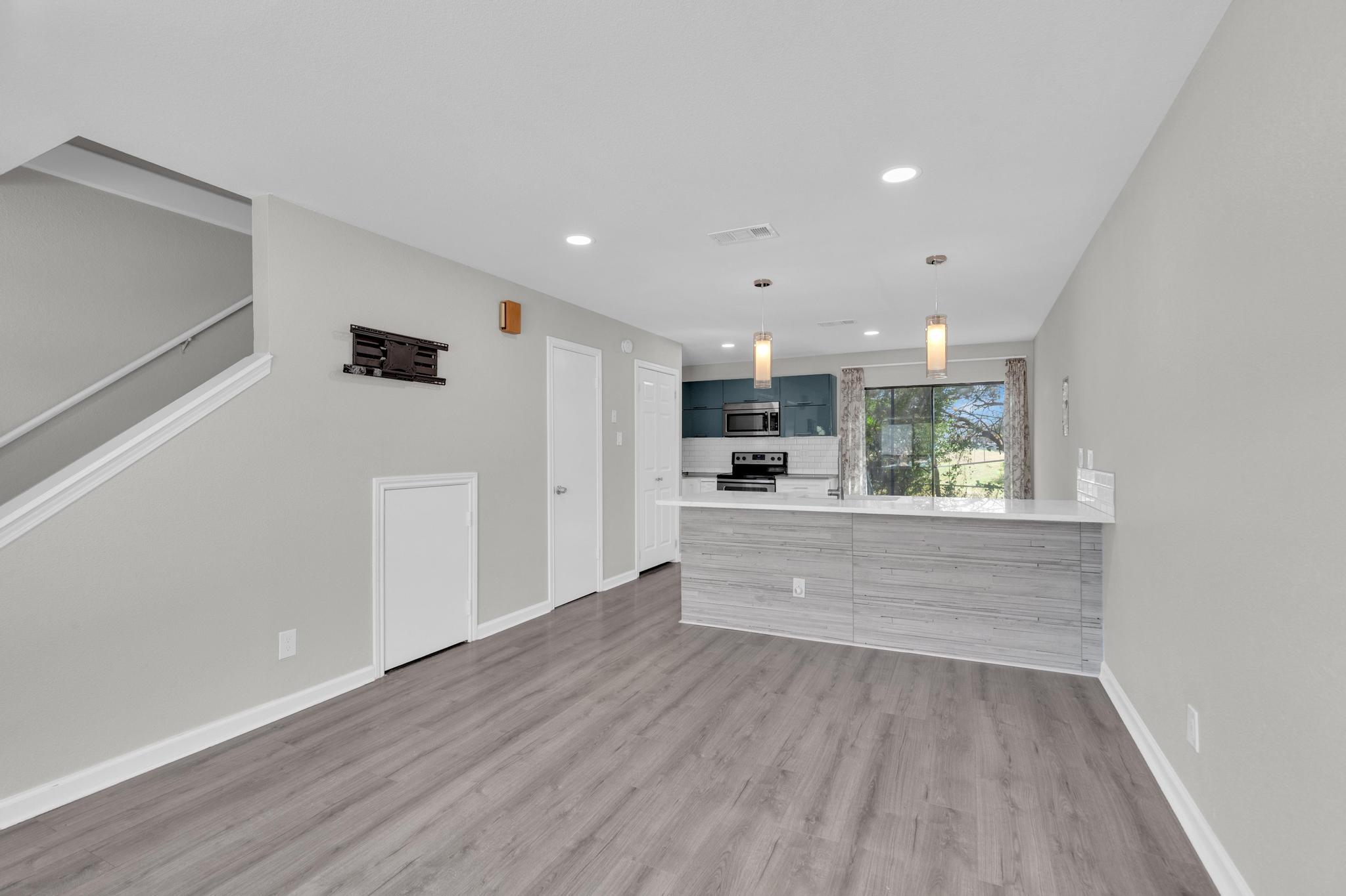 3004 Whisper Oaks LN #H, Georgetown, TX 78628