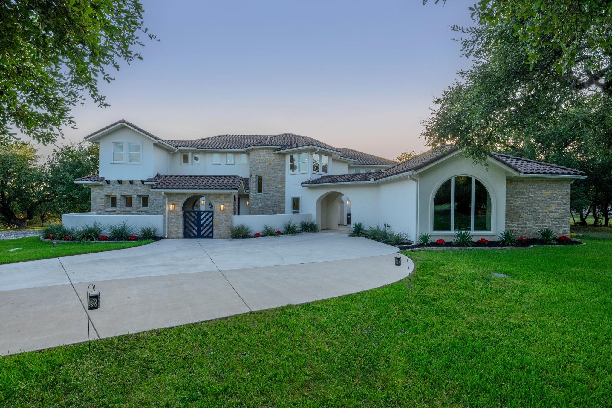 2070 Mayfield DR, Round Rock, TX 78681