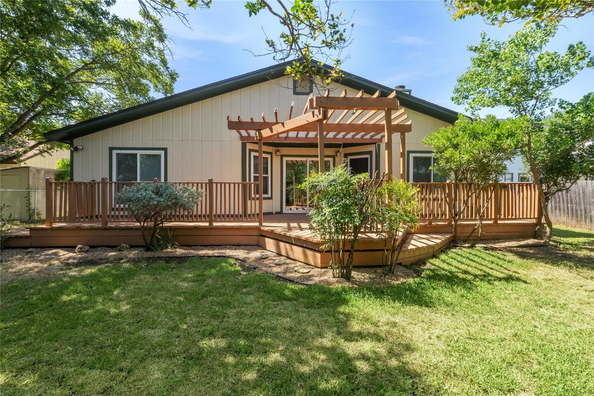 8904 Bridgewood TRL, Austin, TX 78729