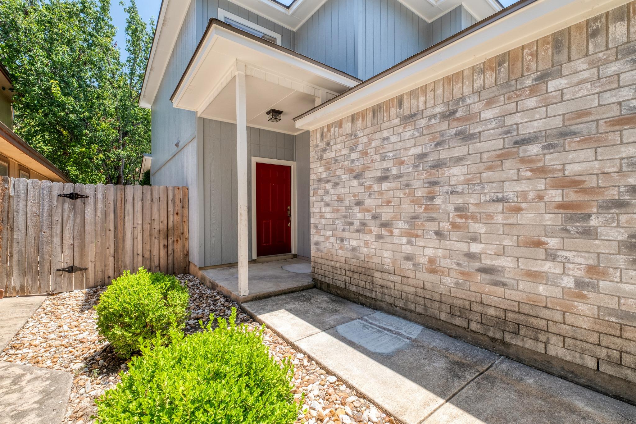 2137 Redwing Way, Round Rock, TX 78664