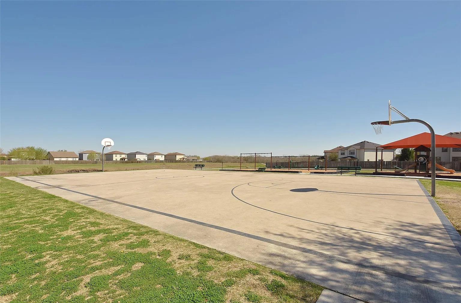 201 Connor Elkins DR, Kyle, TX 78640