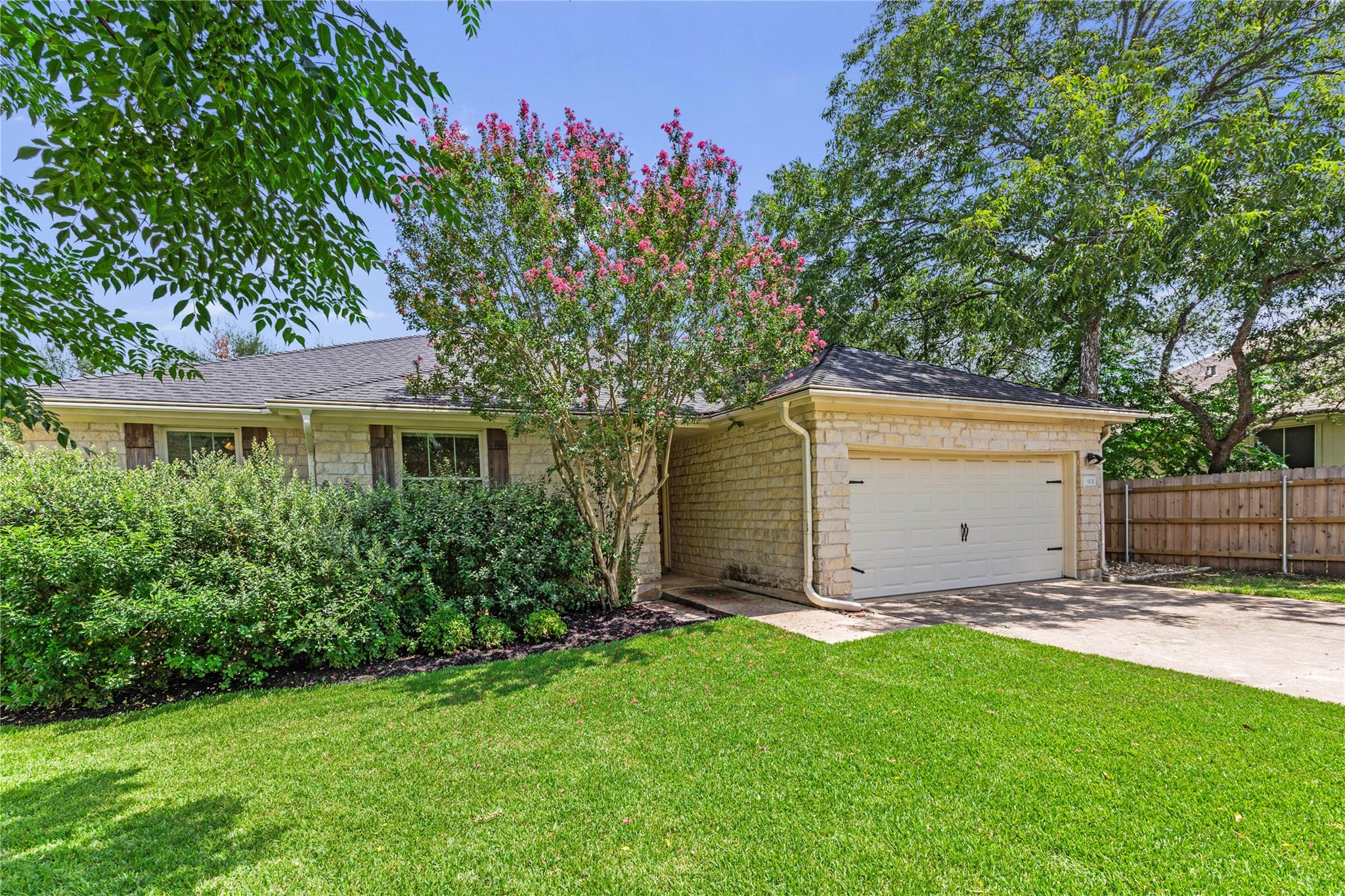 9131 Edwardson LN, Austin, TX 78749