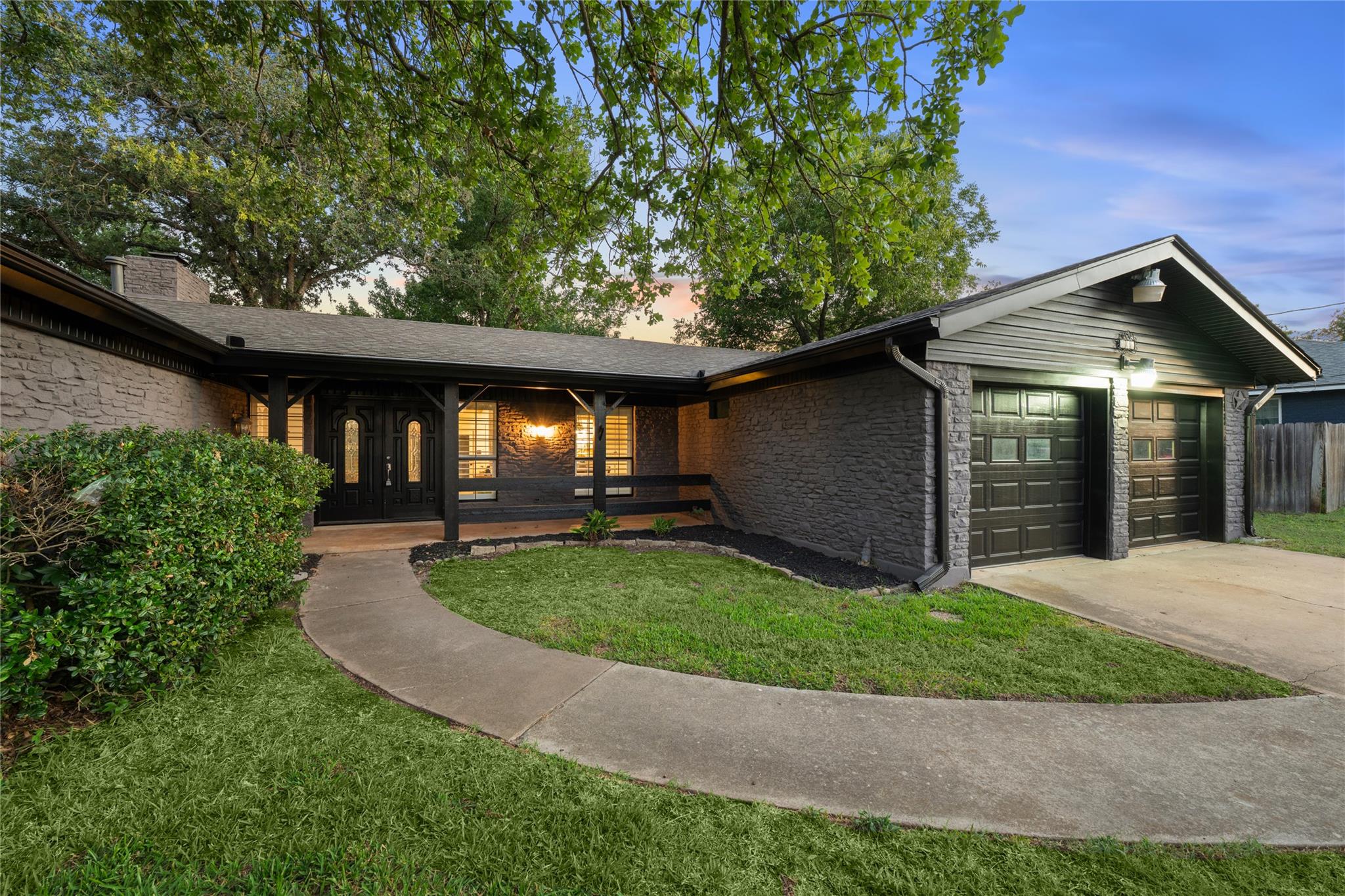 605 Meadowbrook DR, Georgetown, TX 78628