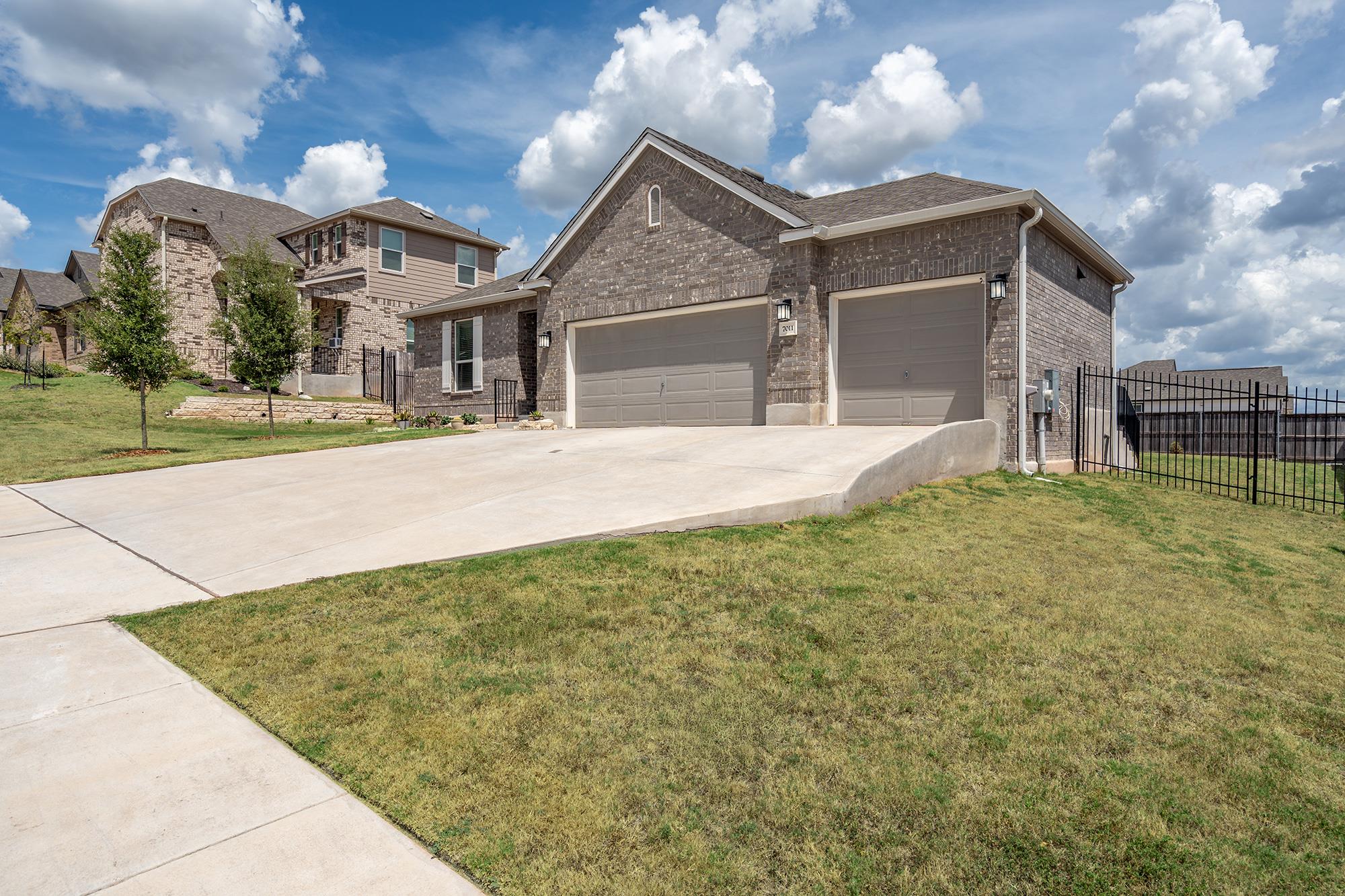 7011 Harvest Trail DR, Austin, TX 78736