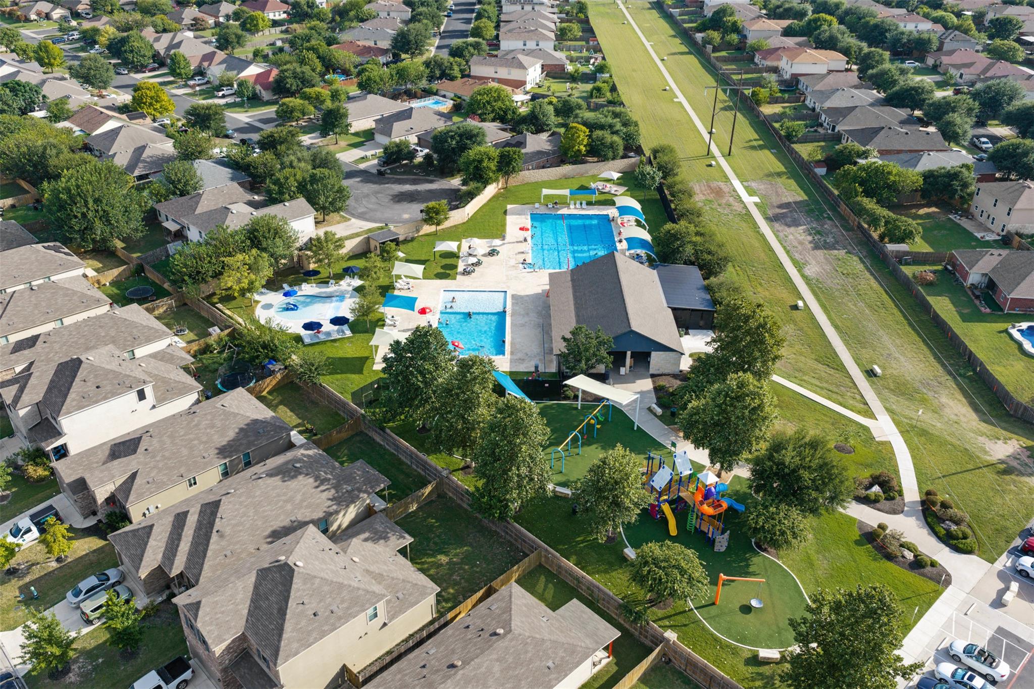 105 Kellys Heroes Way, Jarrell, TX 76537