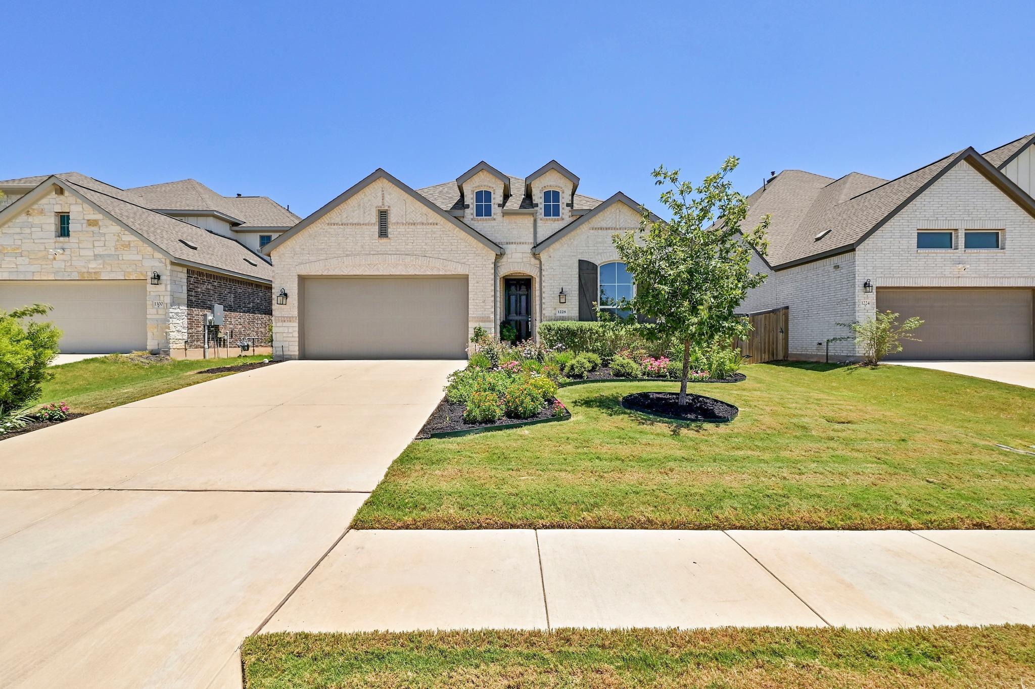1228 Golden Celebration BND, Leander, TX 78641