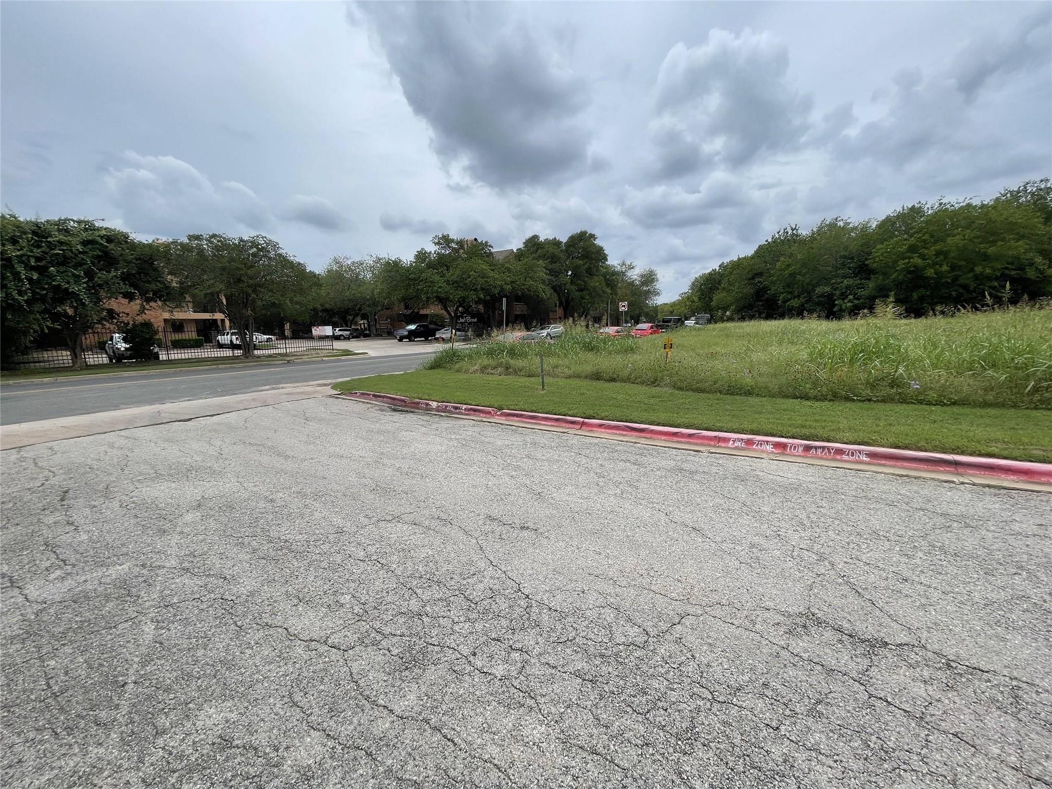 904 Battle Bend BLVD, Austin, TX 78745