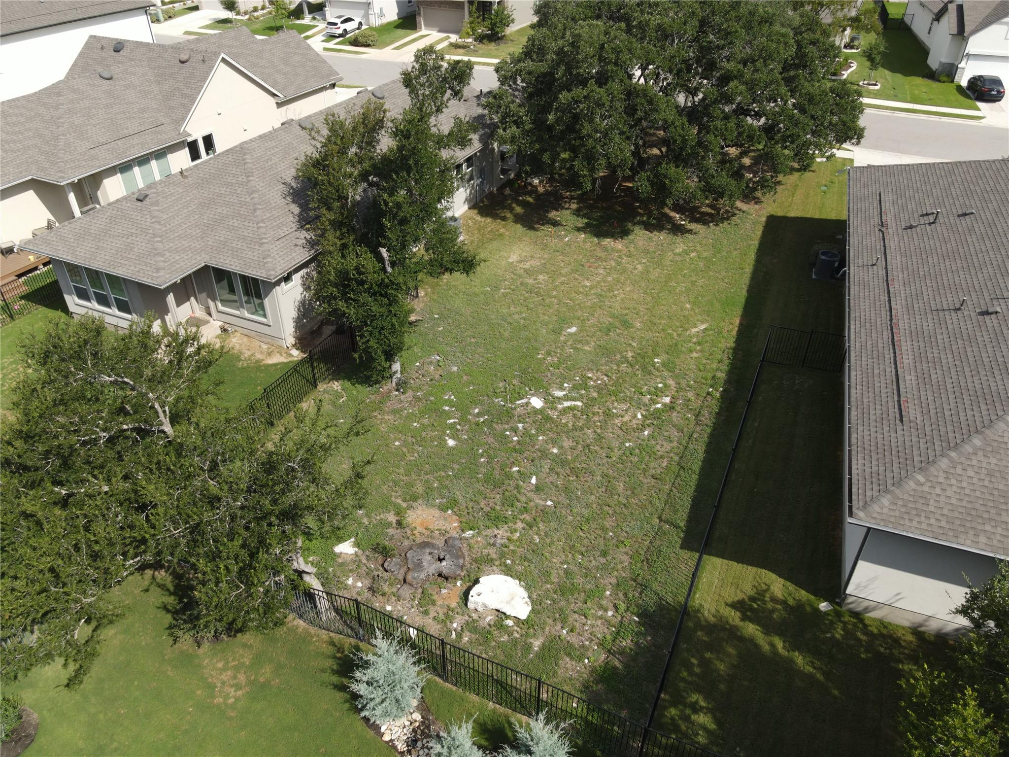 125 Monterey Oak TRL, Georgetown, TX 78628