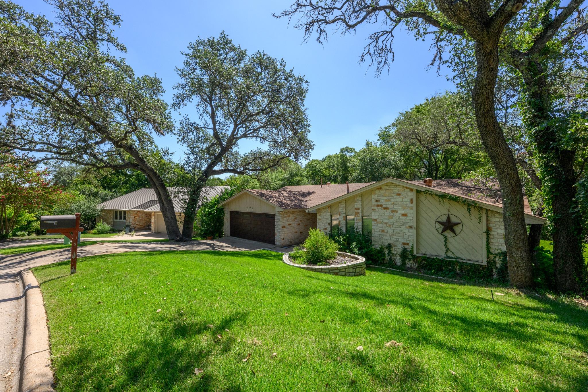1907 Stoneridge RD, Austin, TX 78746