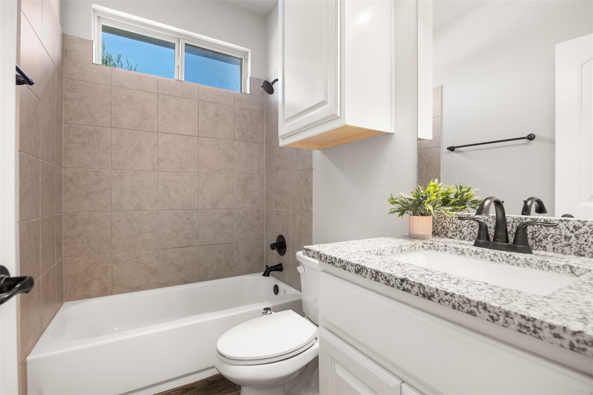 176 Pecos ST, Cedar Creek, TX 78612