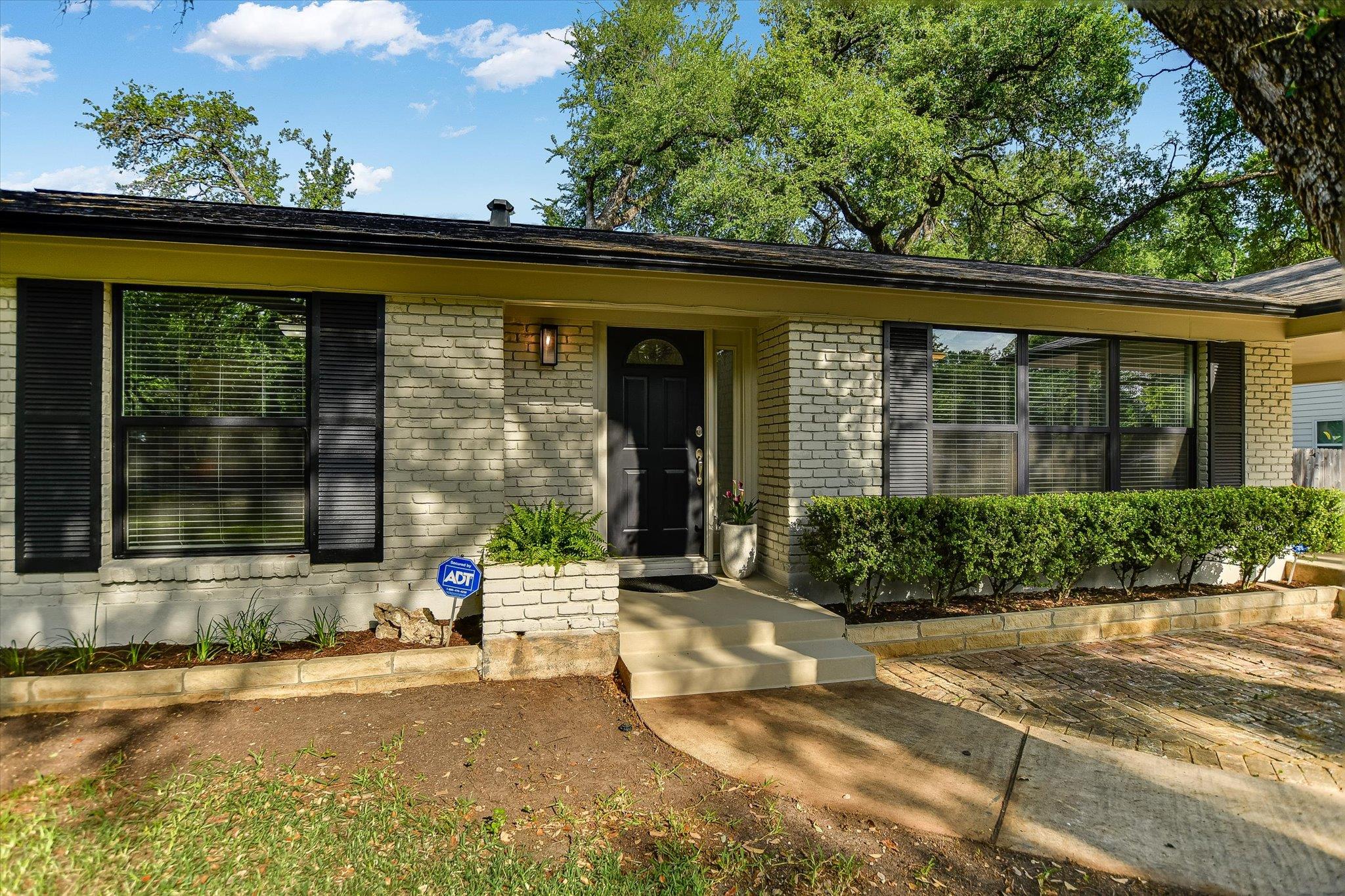 11806 Arabian TRL, Austin, TX 78759