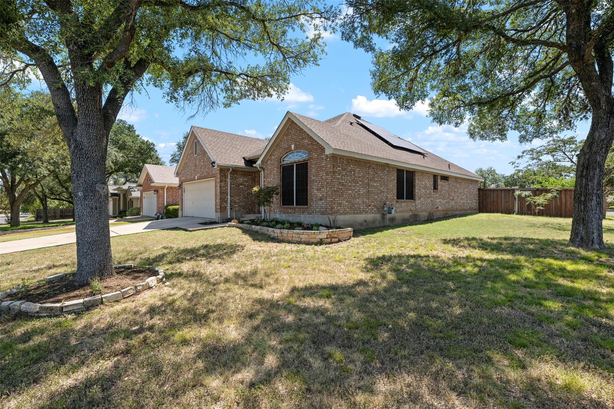 8009 Nairn DR, Austin, TX 78749