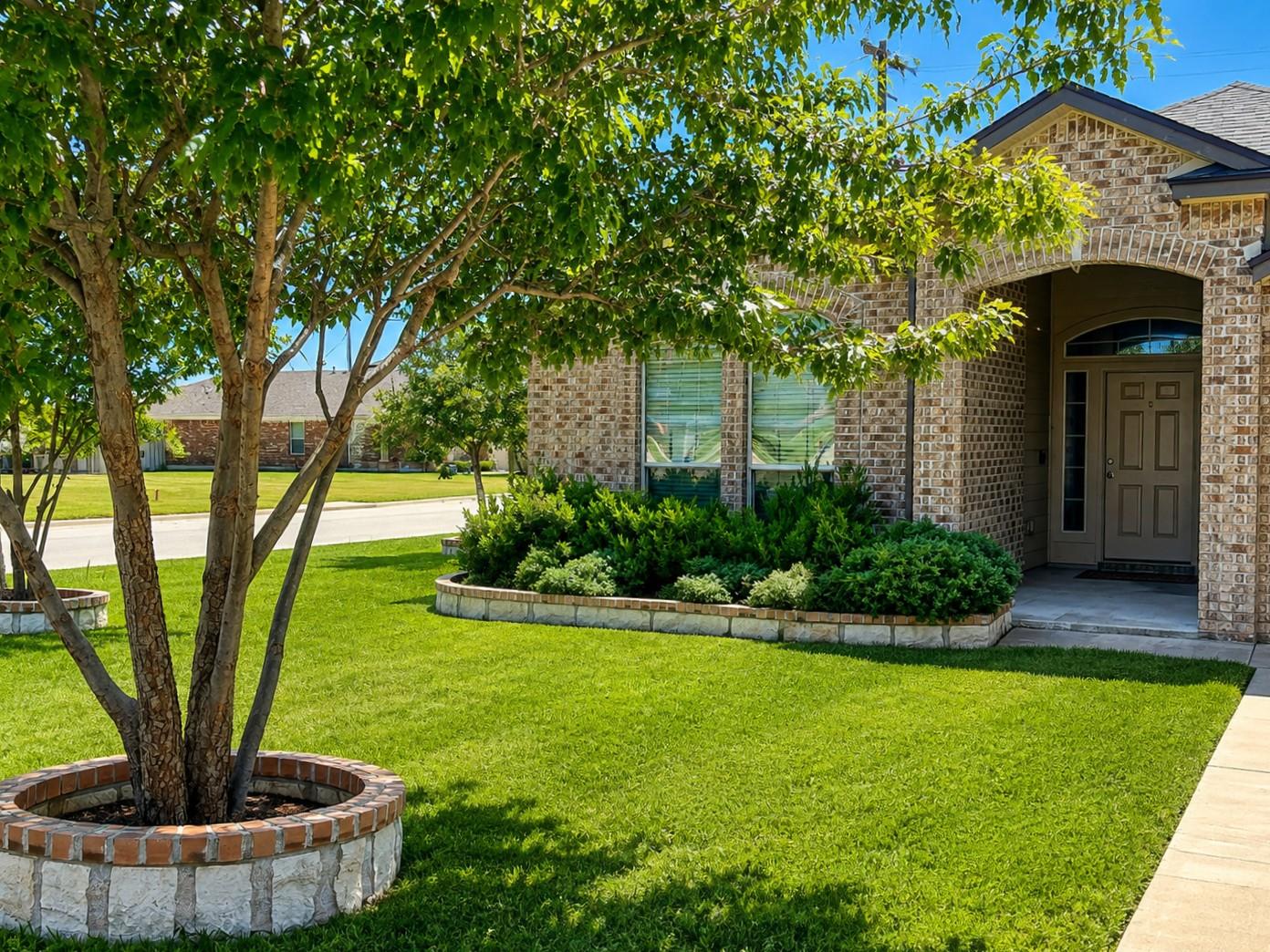 101 Igneous LN, Jarrell, TX 76537