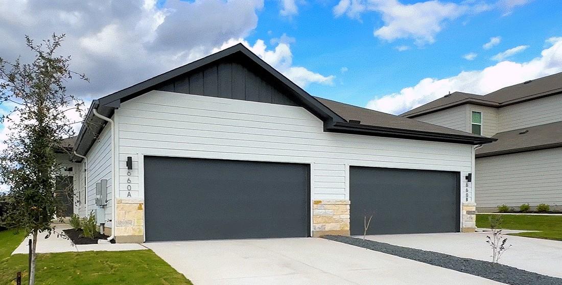 1020 Staglin ST, Buda, TX 78610