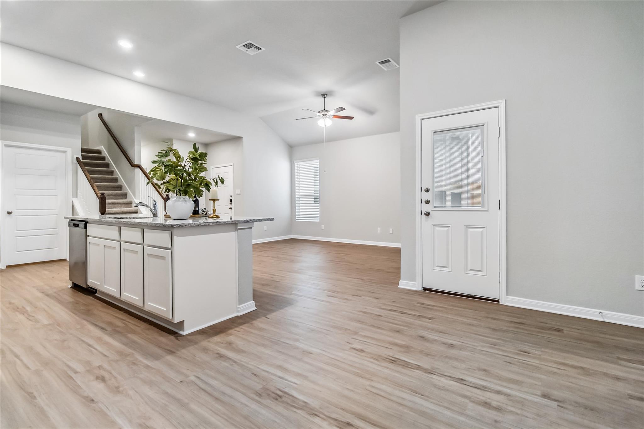 101 Gunner RD, Buda, TX 78610