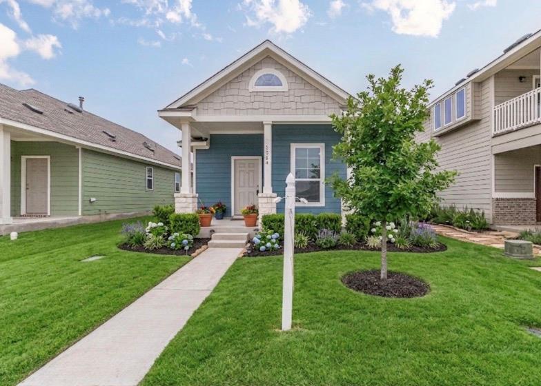 1064 Esplanade PKWY, San Marcos, TX 78666