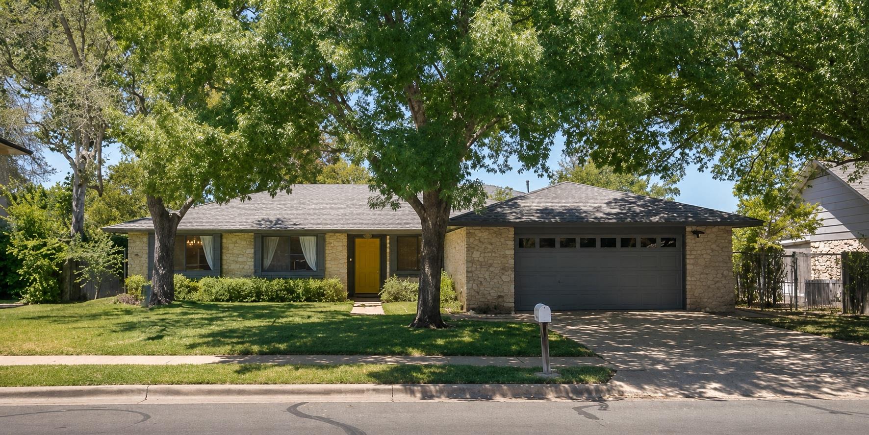 10512 Timbercrest LN, Austin, TX 78750