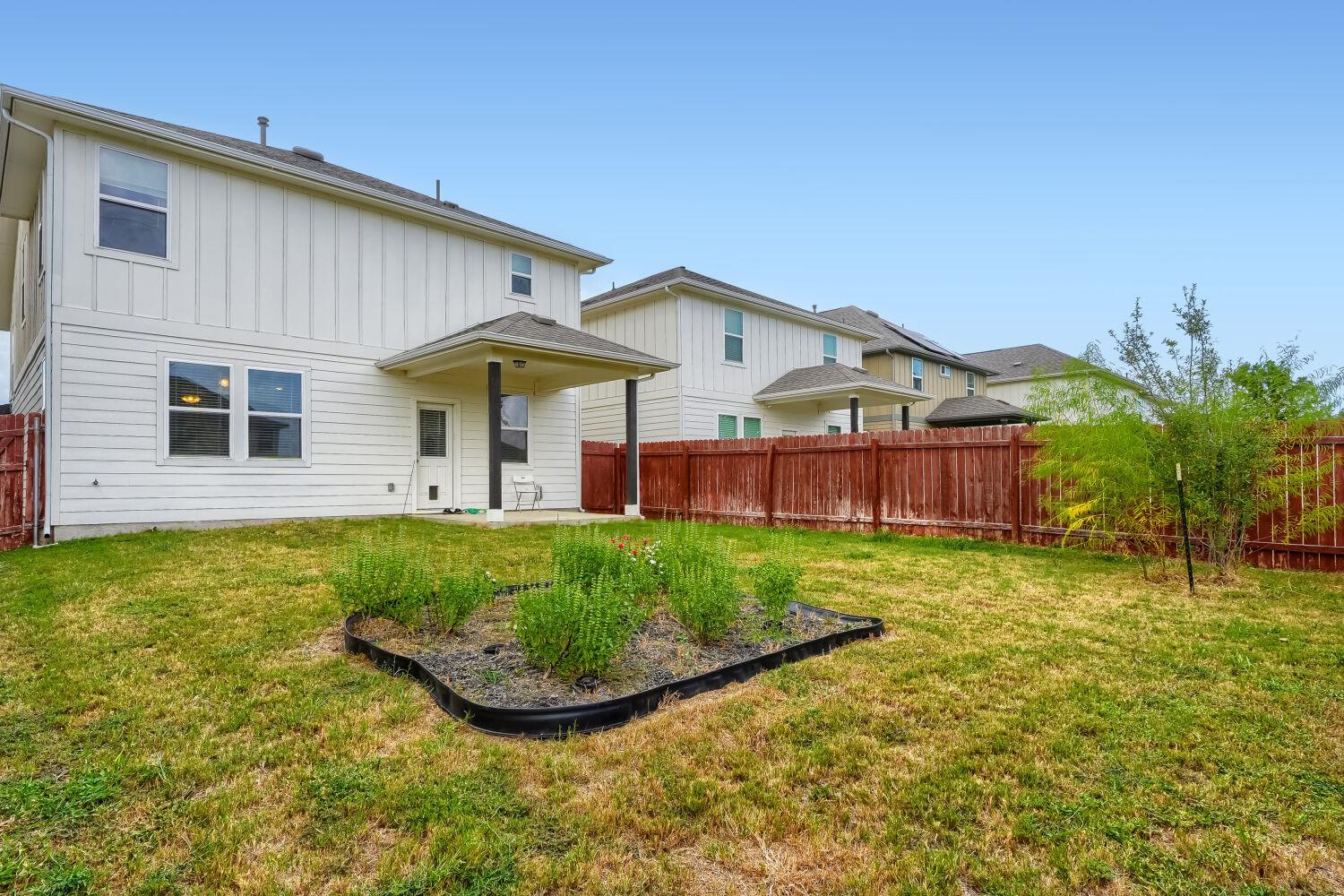 6254 Marsh LN, Buda, TX 78610