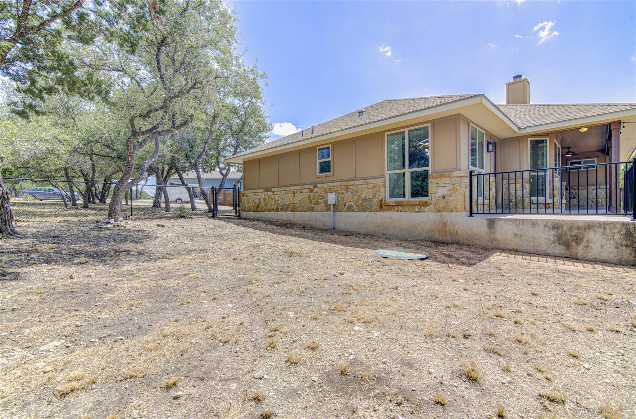 21607 Santa Carlo Ave, Lago Vista, TX 78645