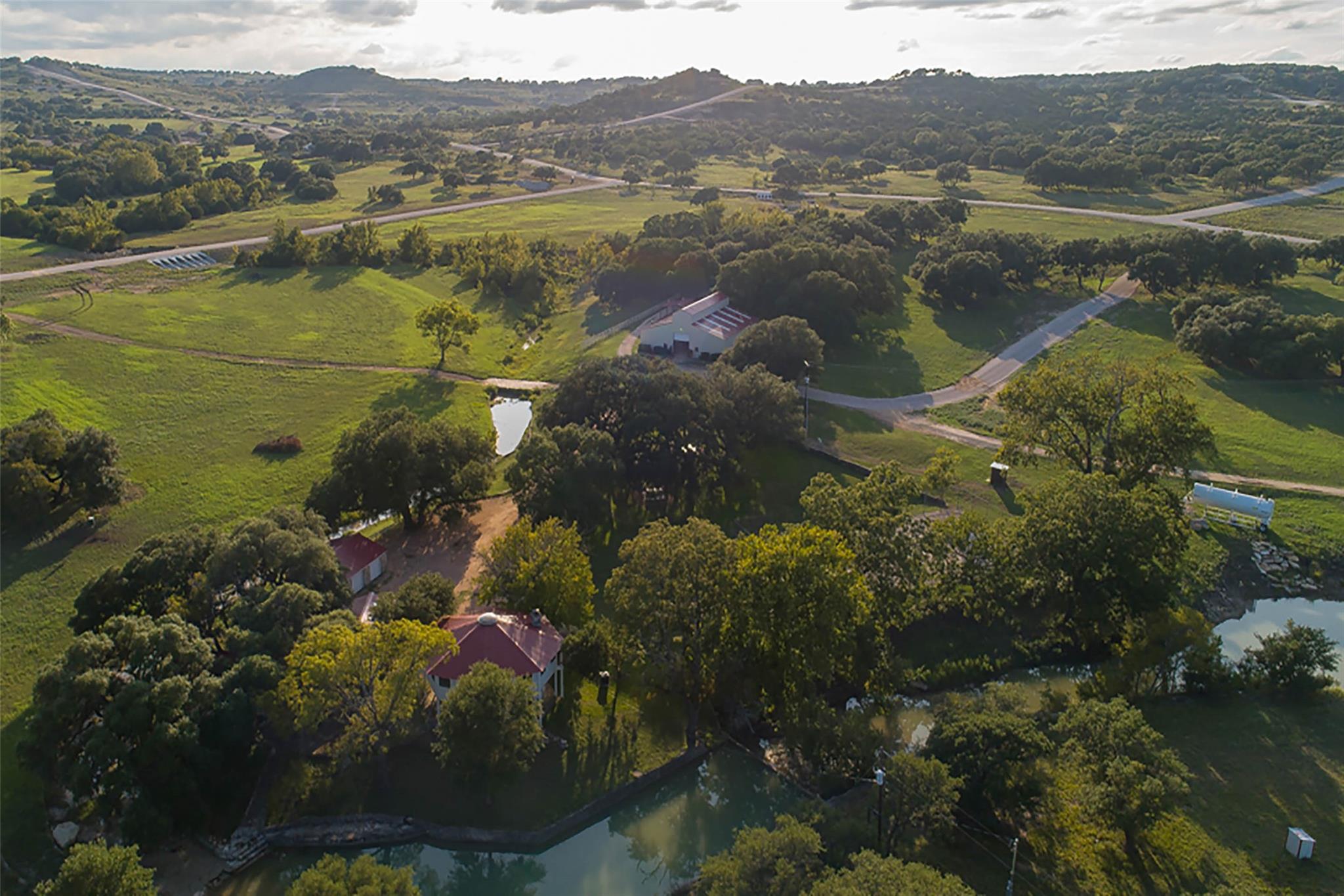 1495 Majestic Hills DR, Blanco, TX 78606
