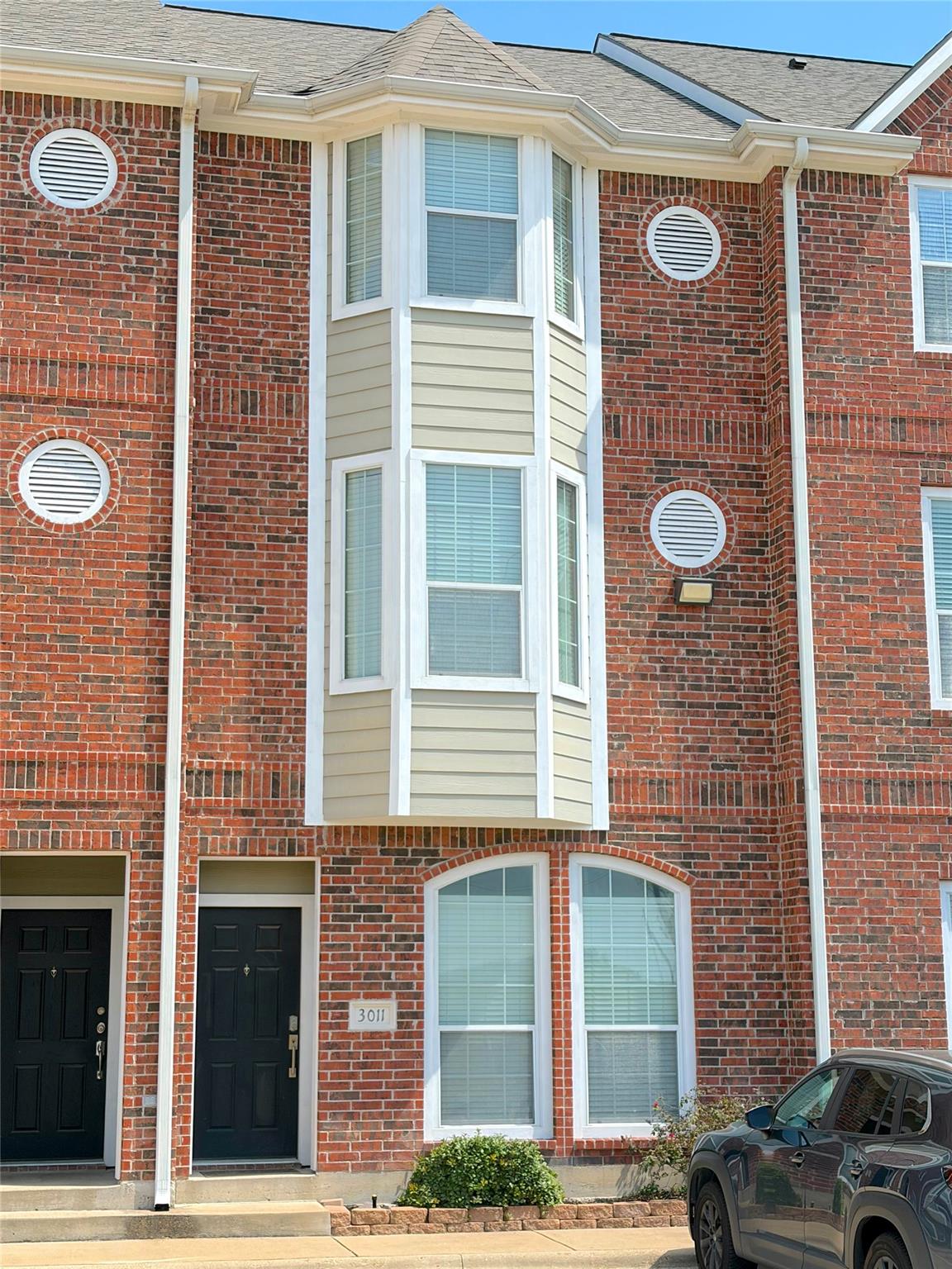 1198 Jones Butler RD #3011, College Station, TX 77840