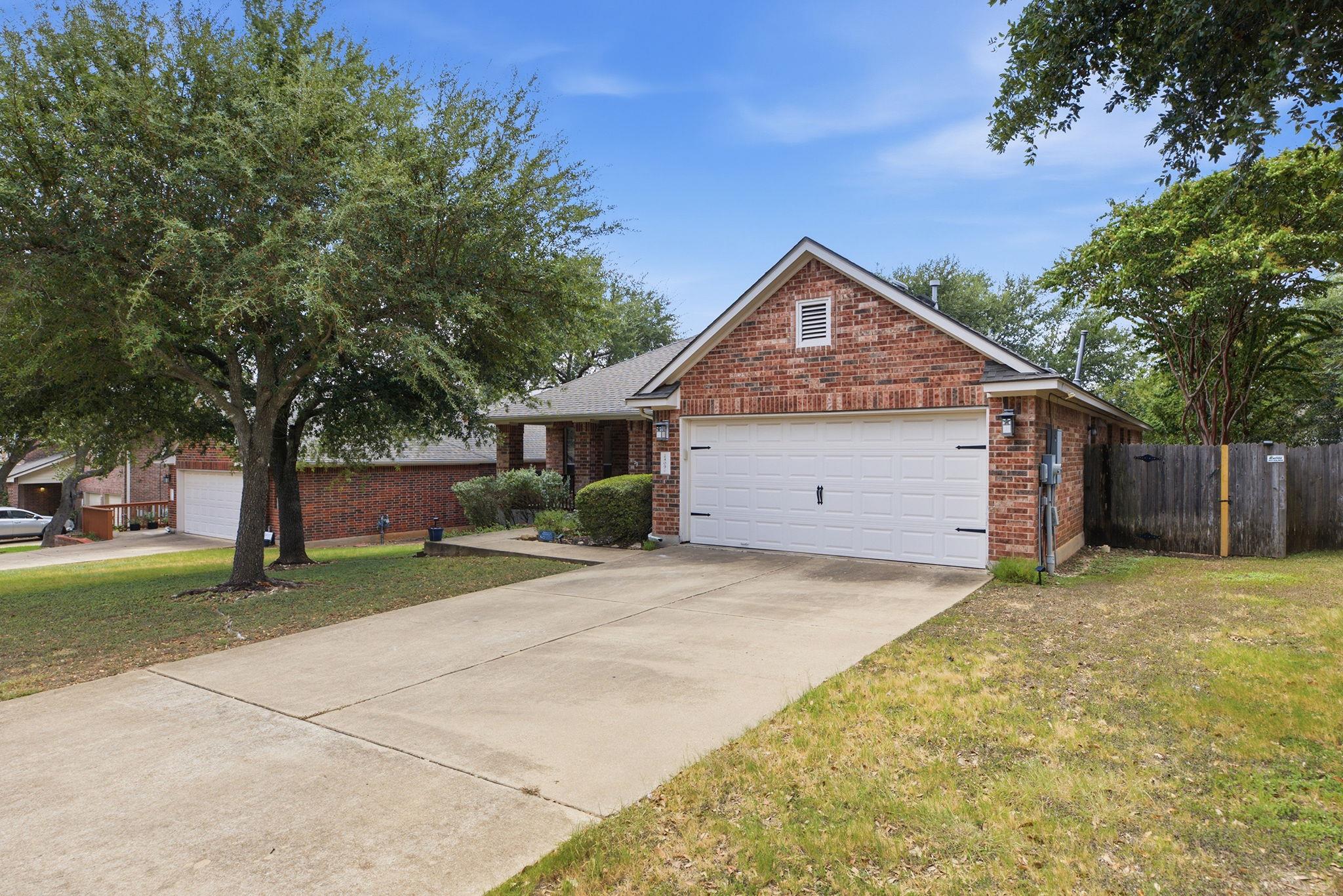 2409 Silver Spur LN, Leander, TX 78641