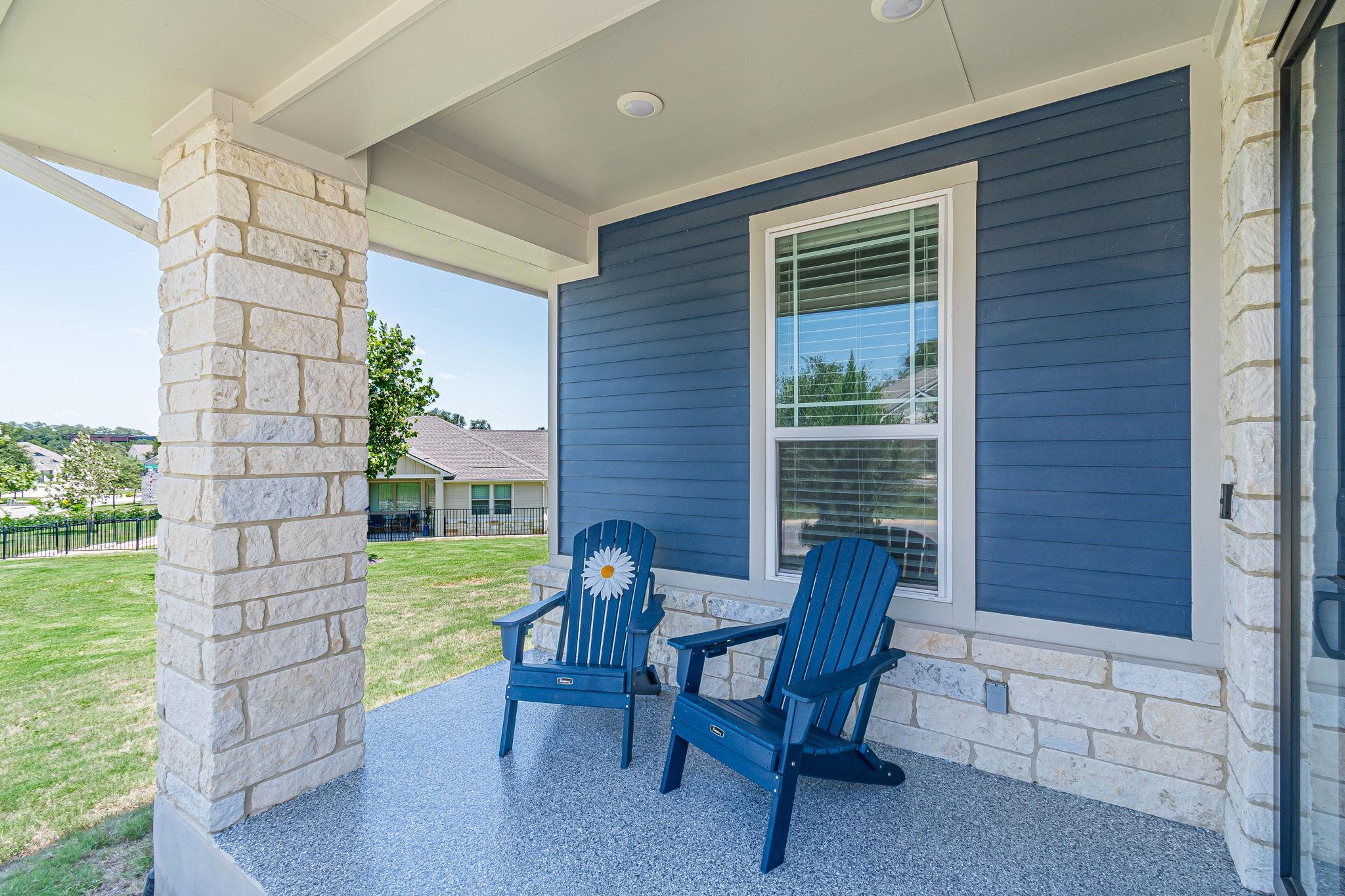 121 Charming Redbud LN, San Marcos, TX 78666