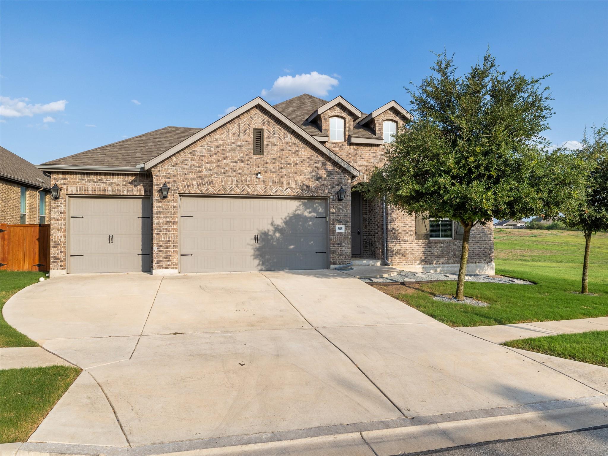 606 Spinnaker Loop, Kyle, TX 78640