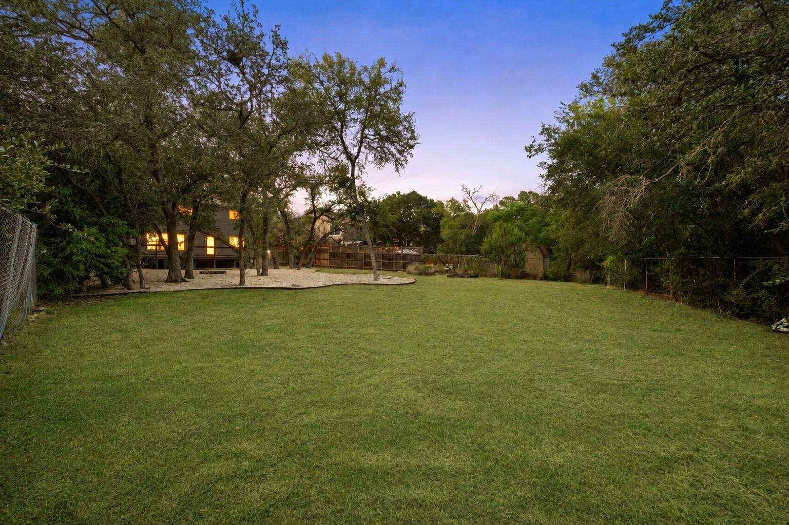 7819 Palacios DR, Austin, TX 78749