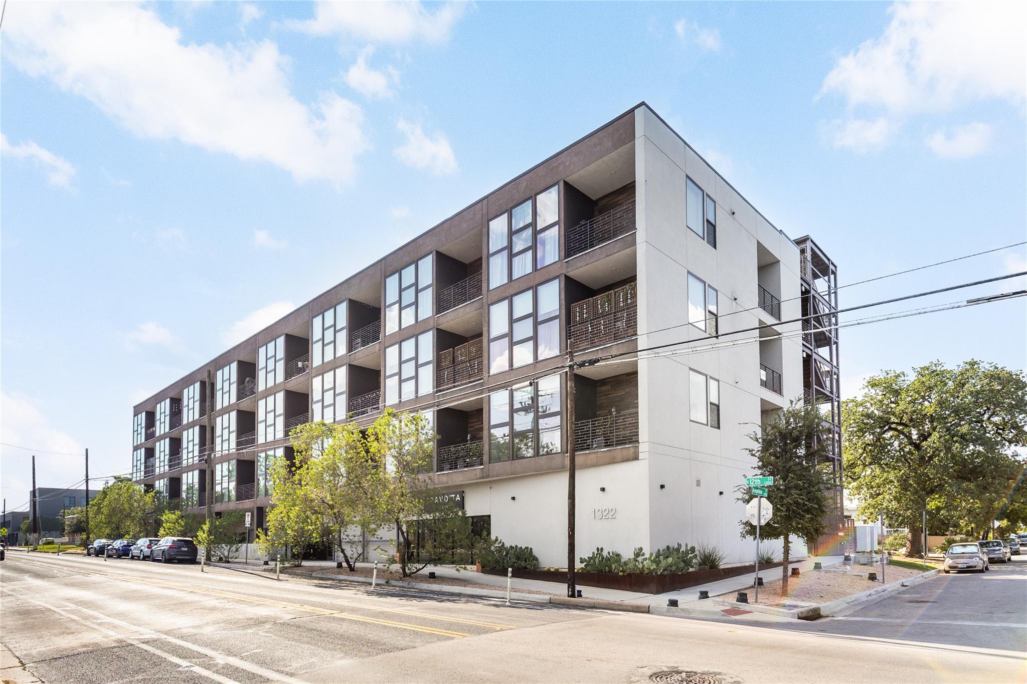 1322 E 12th ST #202, Austin, TX 78702