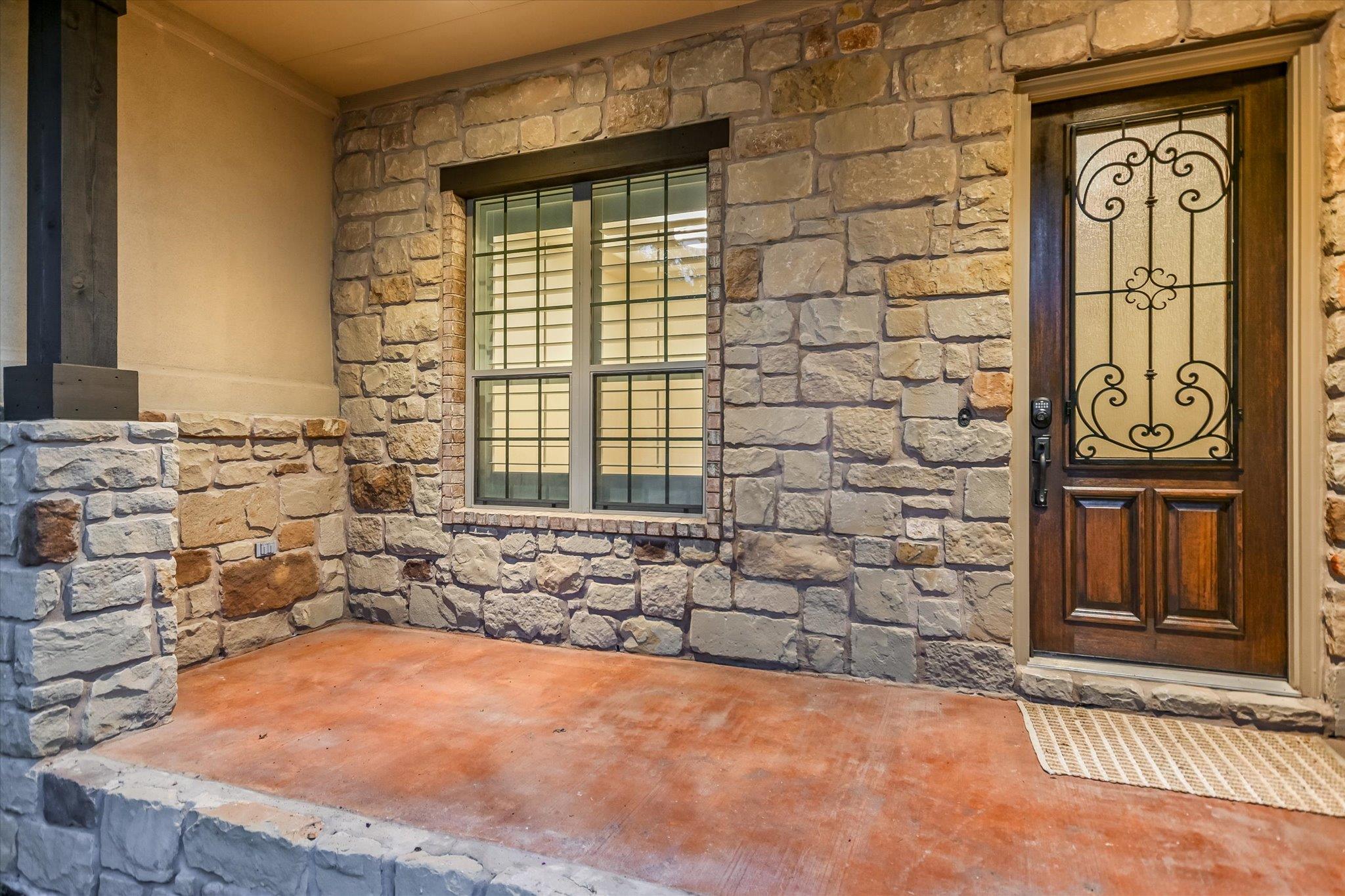 106 Waverly Spire CT, Austin, TX 78738