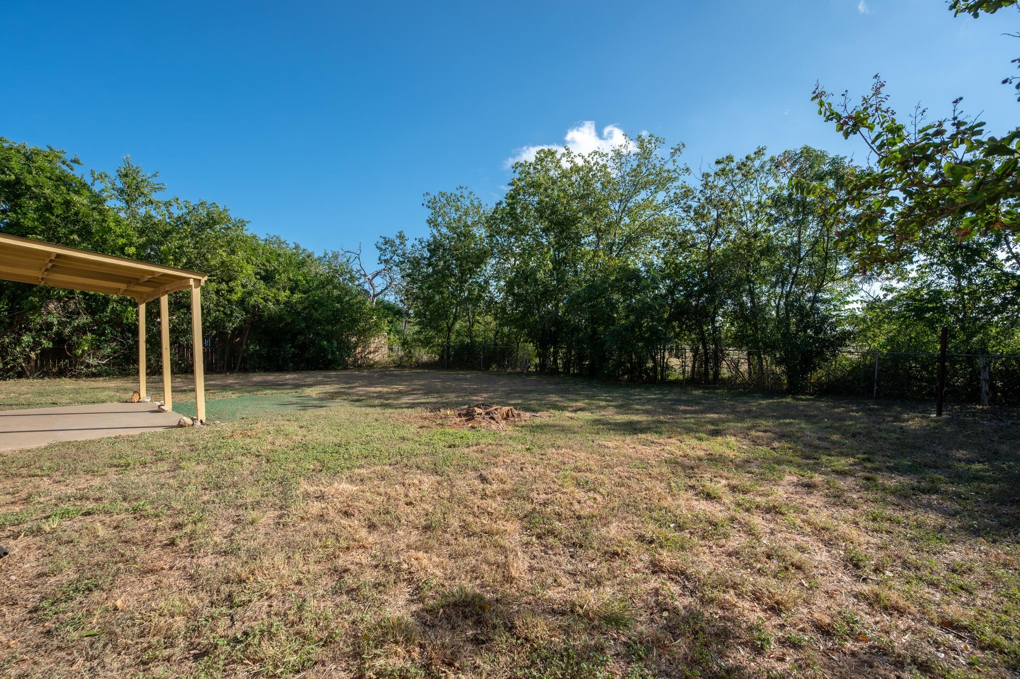 1615 Park LN, Georgetown, TX 78628