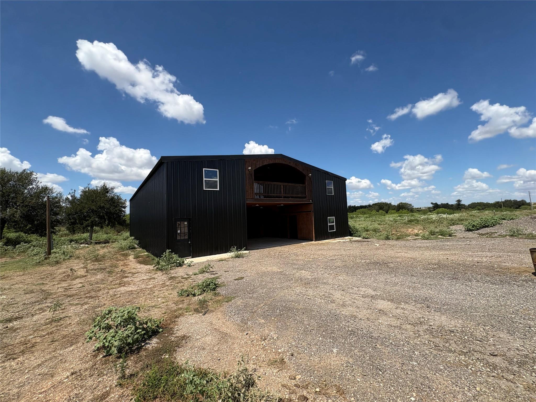 1701 County Road 466, Elgin, TX 78621