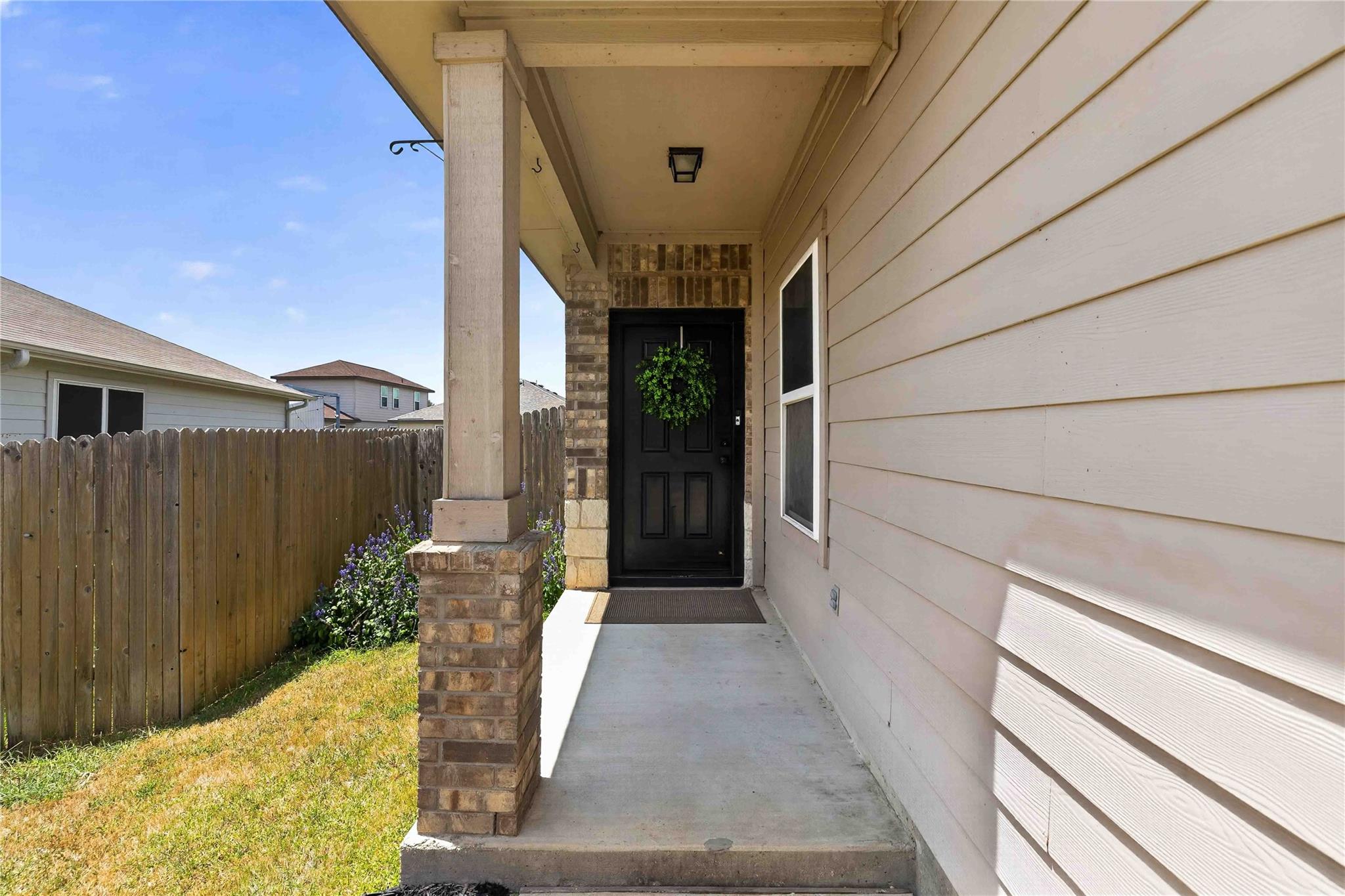 124 Democracy CT, Liberty Hill, TX 78642