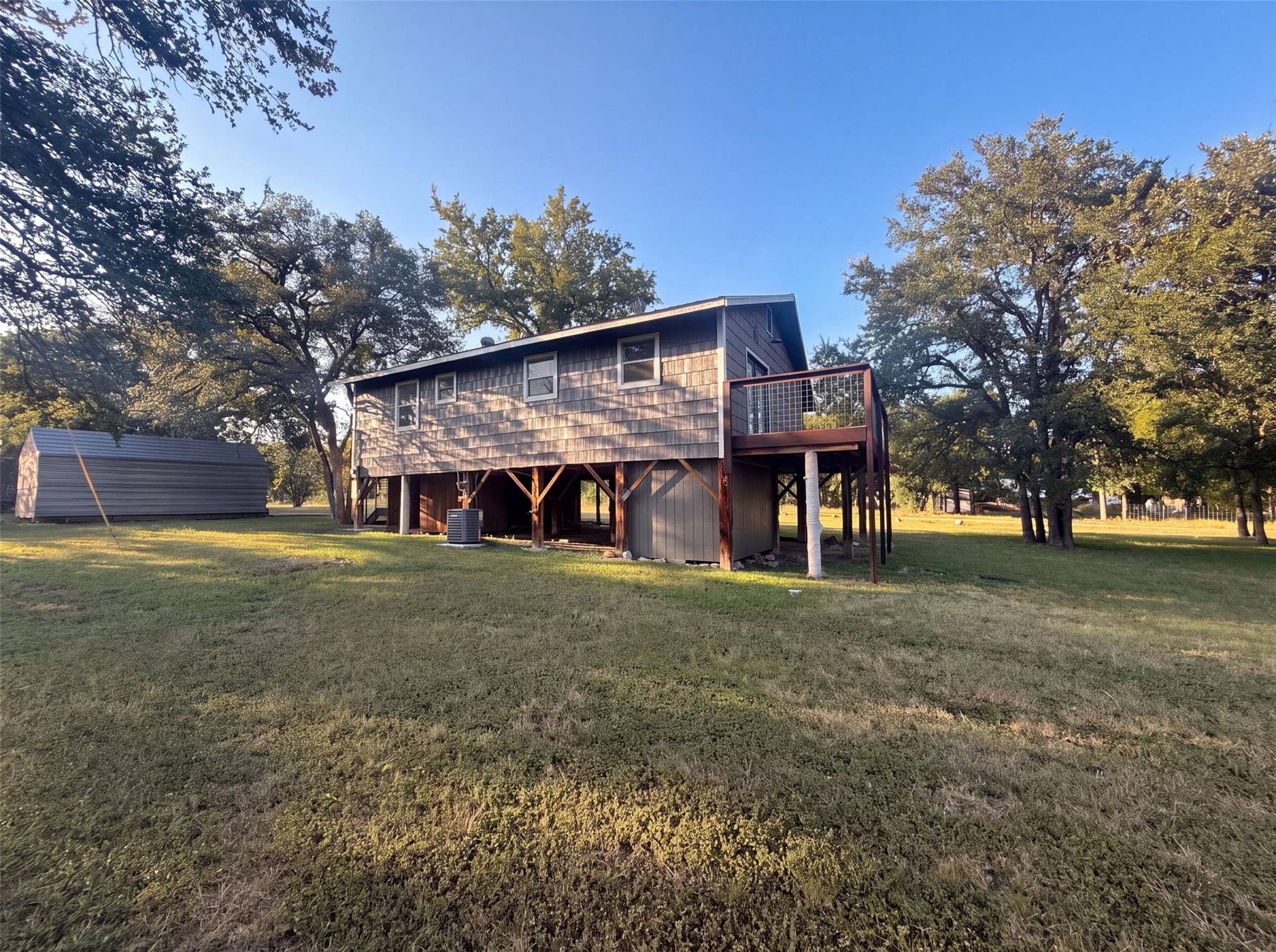 1002 Hummingbird DR, Marble Falls, TX 78654