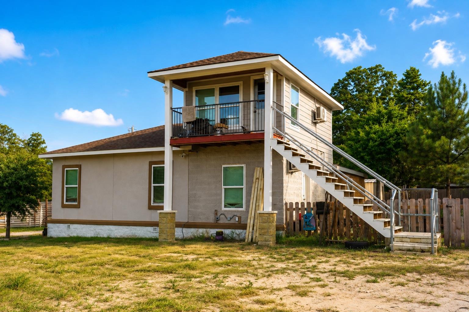 130 Los Arcos RD, Elgin, TX 78621