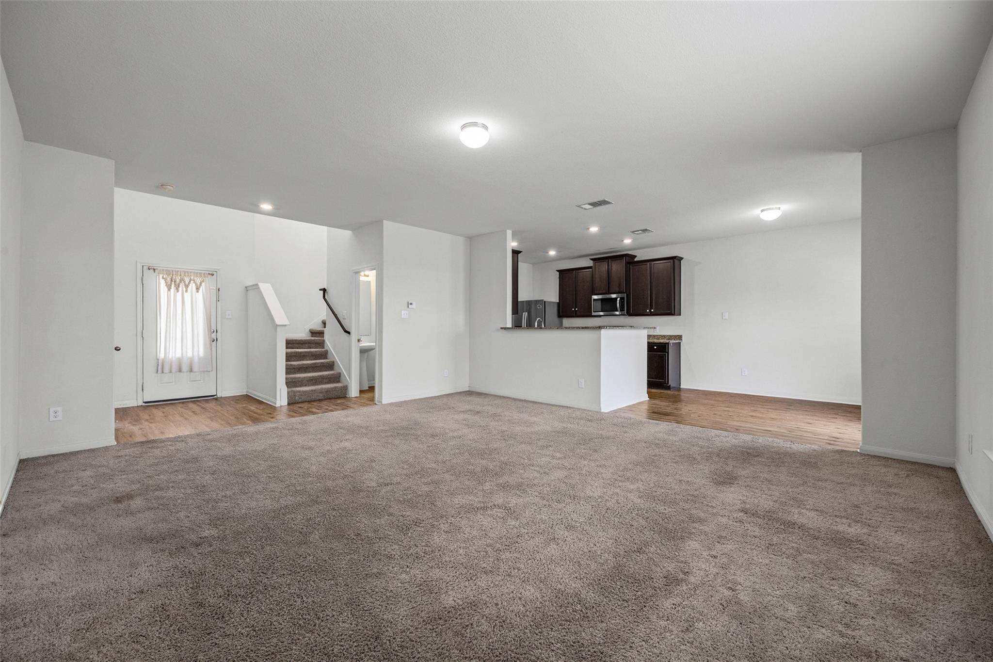 19812 Hubert R Humphrey RD, Manor, TX 78653