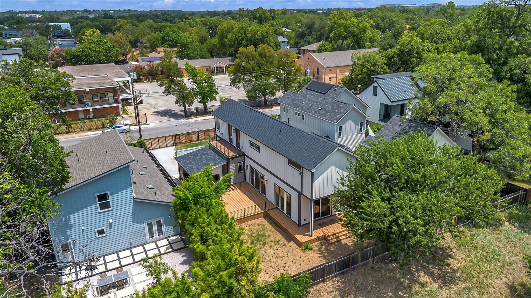 3101 Lyons RD, Austin, TX 78702