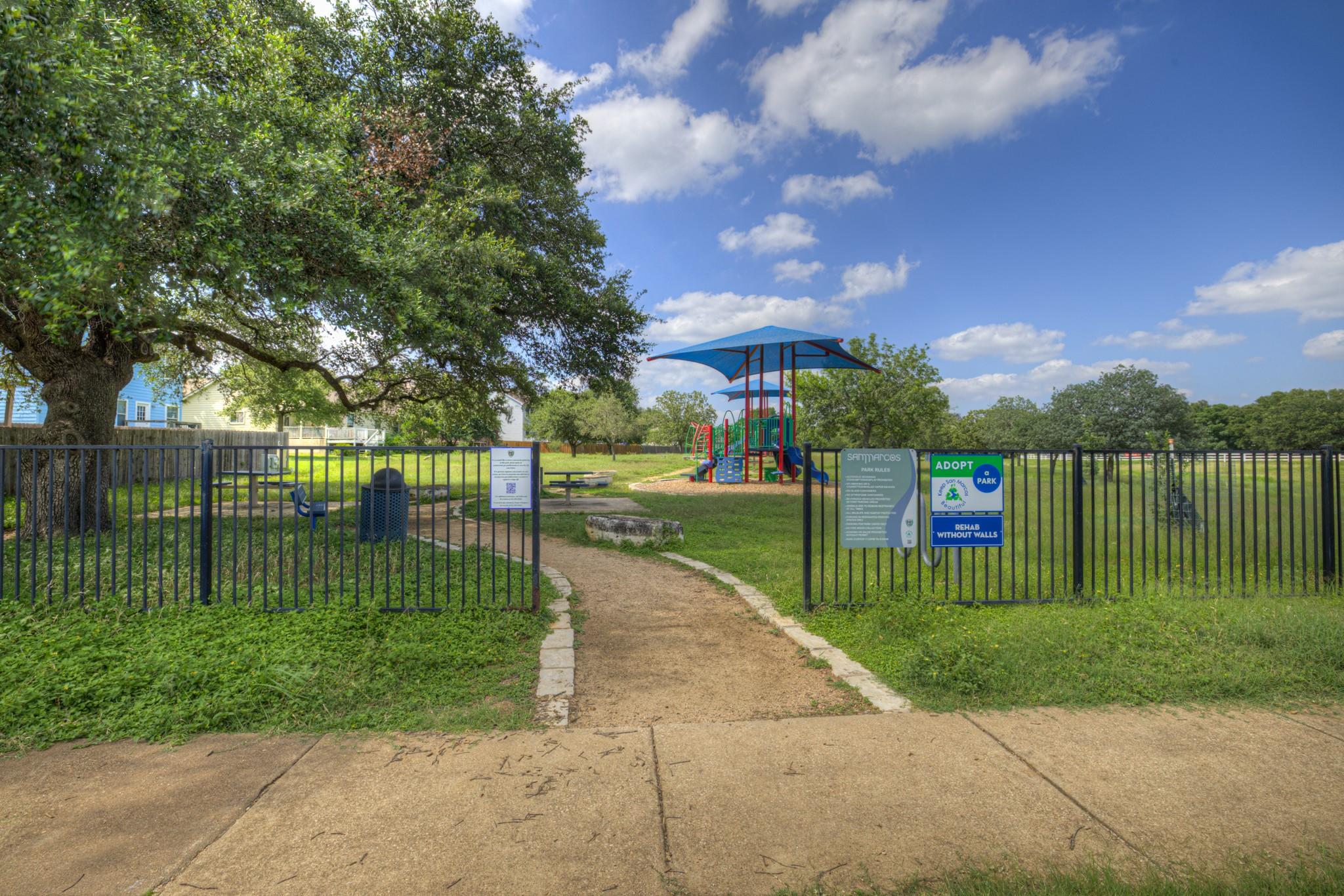 2043 Nevada ST, San Marcos, TX 78666
