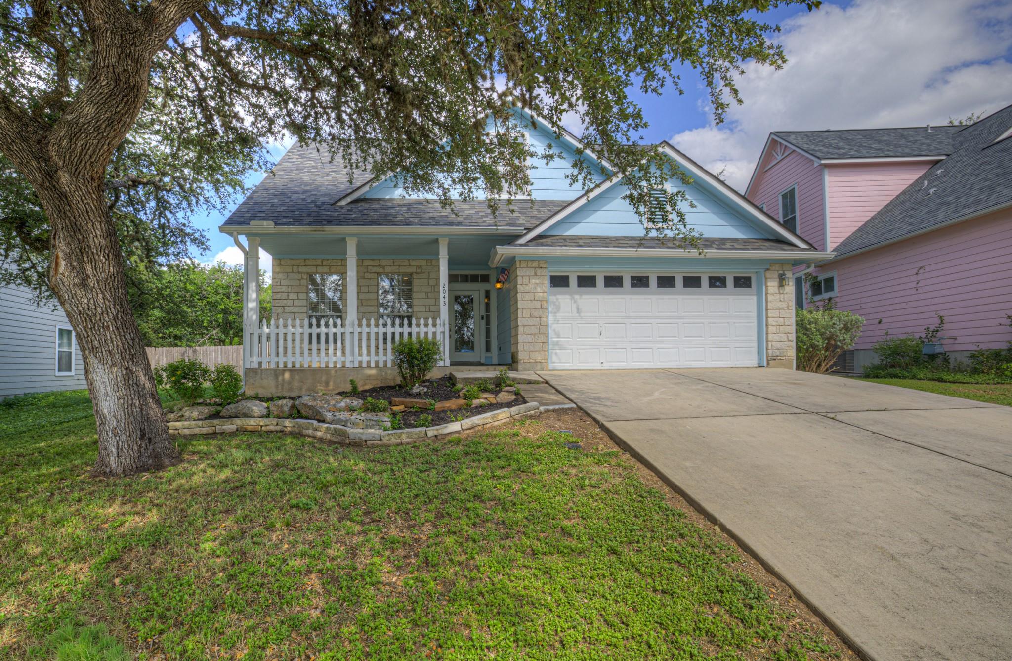 2043 Nevada ST, San Marcos, TX 78666