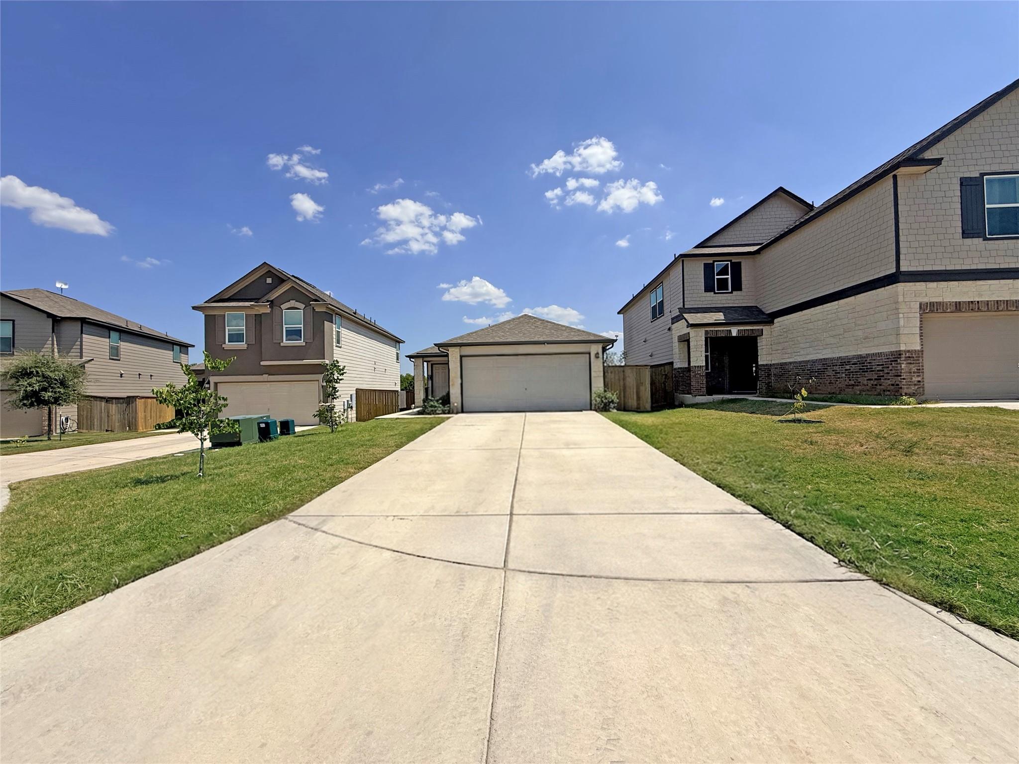 320 Katie Elder DR, Jarrell, TX 76537