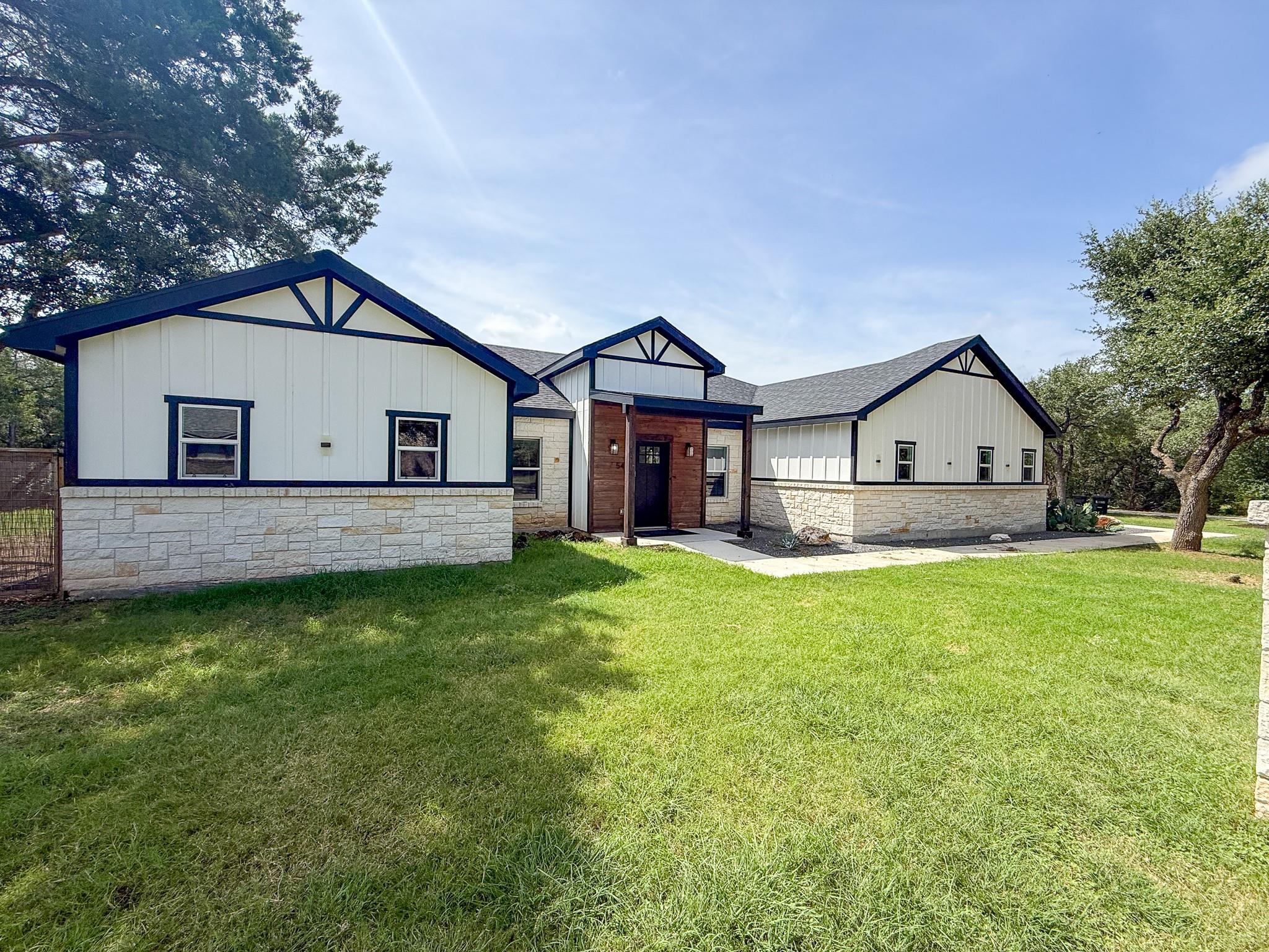 54 Persimmon DR, Wimberley, TX 78676
