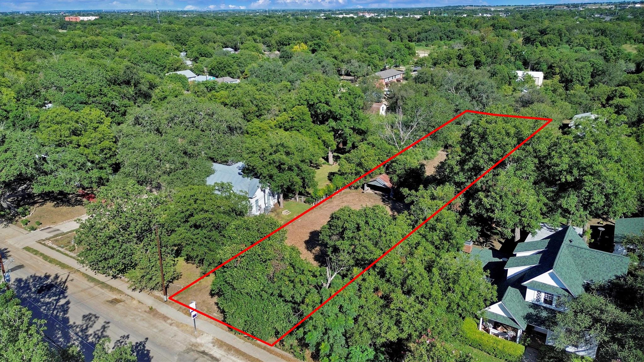 1247 W San Antonio ST, San Marcos, TX 78666