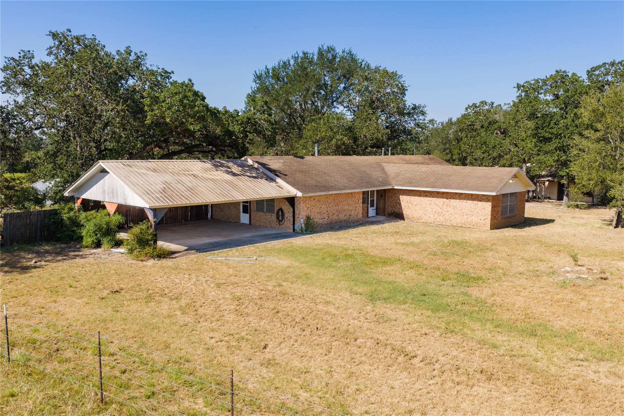 2173 County Road 434 Loop, Rockdale, TX 76567